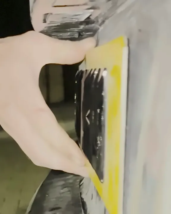 Magnetic number plate fixing demonstration