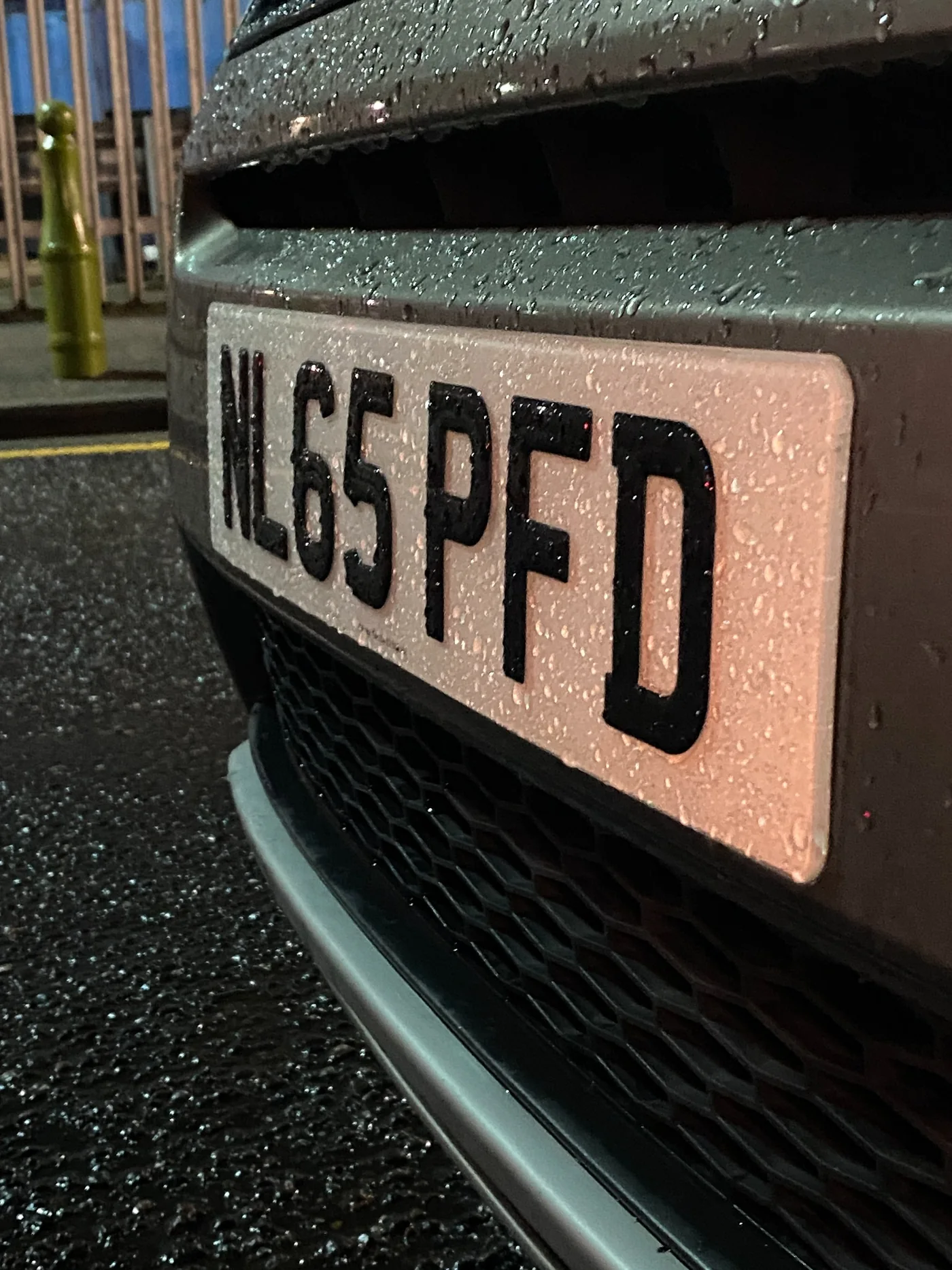 3D Gel plate fitted to a car