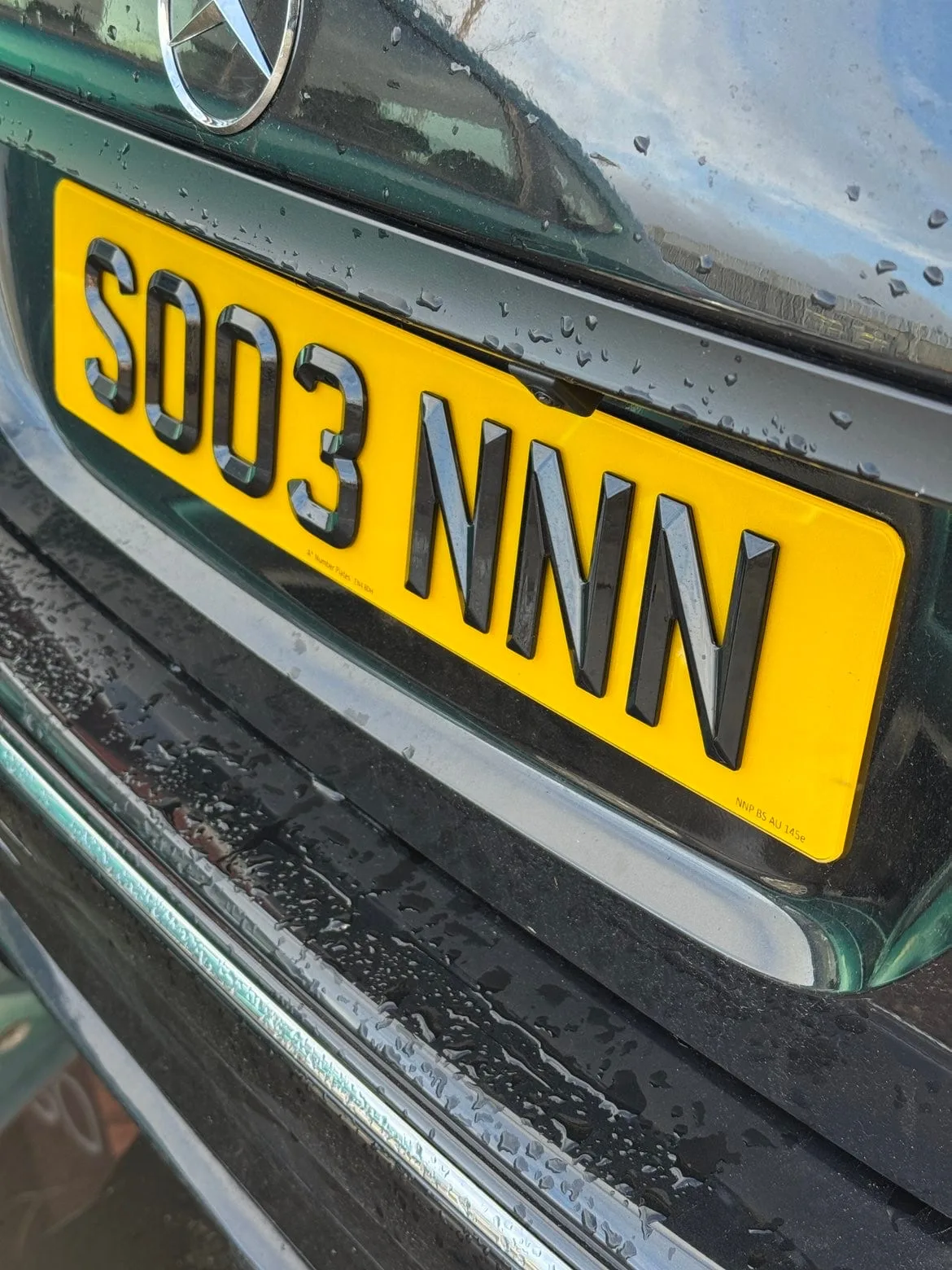 4D Retro plate fitted to a car